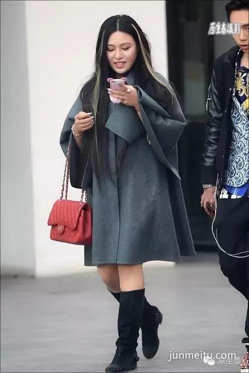 街拍潮女性感尺度该如何把握?(组图)