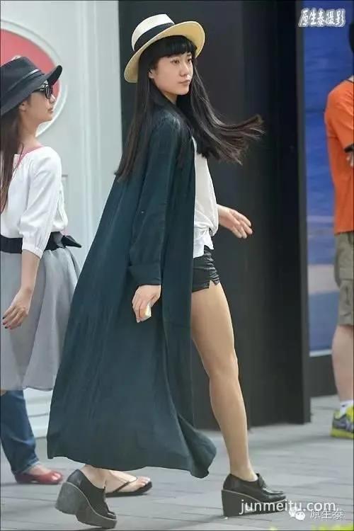 街拍潮女性感尺度该如何把握?(组图)