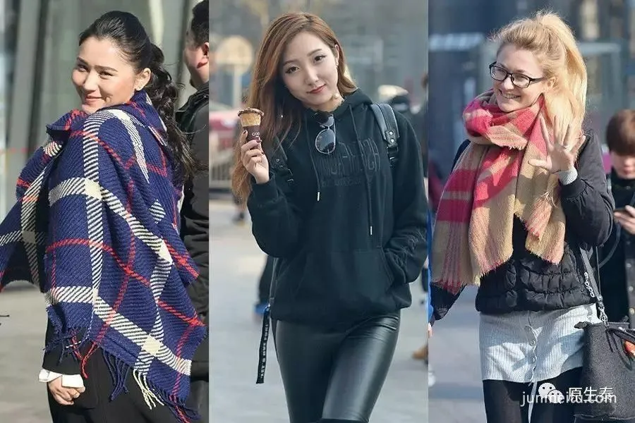 街拍美女发现被偷拍的各种有趣表情！（组图）