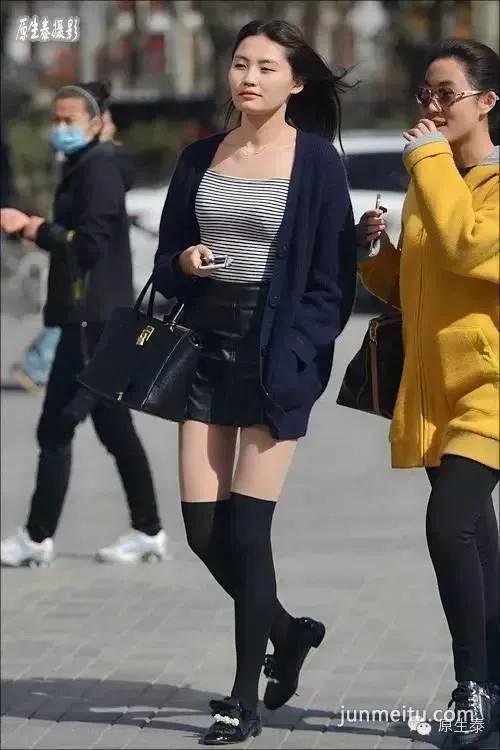 街拍潮女性感尺度该如何把握?(组图)