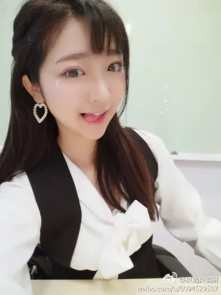 汤嘉琳- 萌妹子微博私房美图
