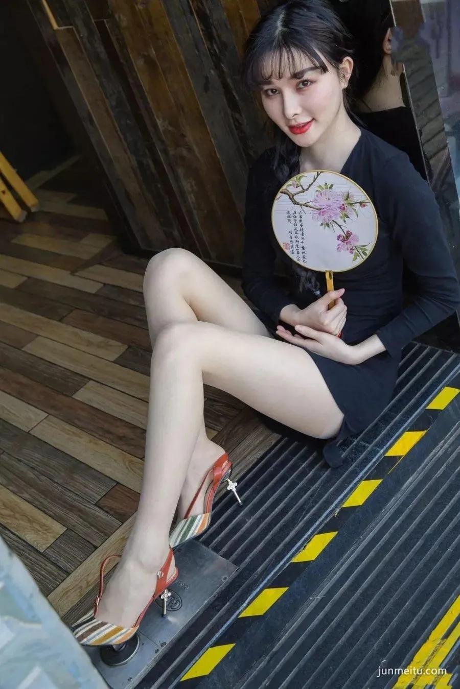 一丝一线 · 倾城倾国