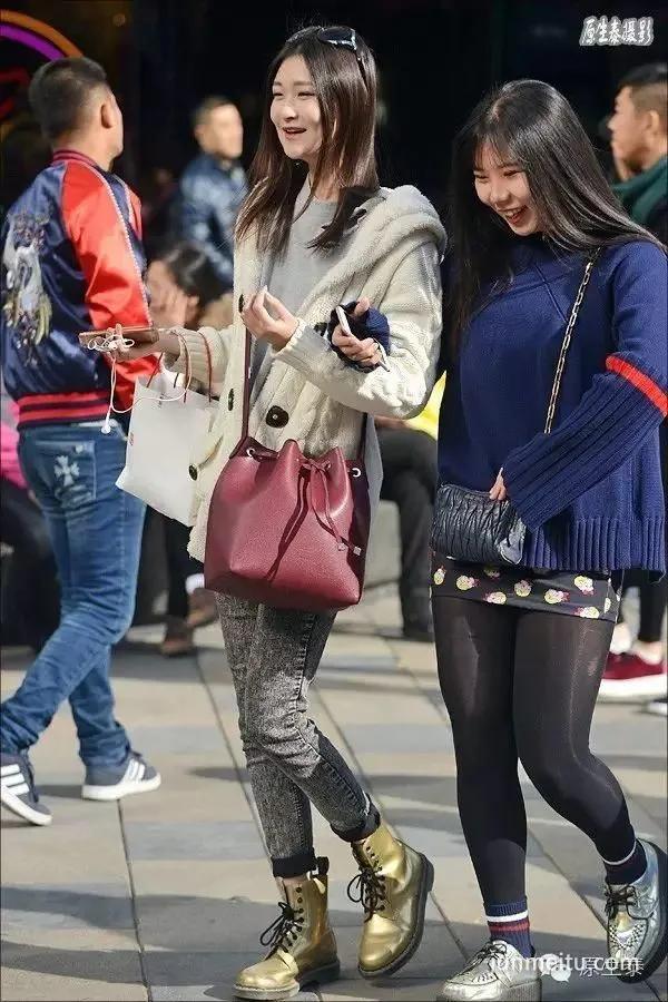 街拍美女身材好颜值高,走哪都惹眼!(组图)