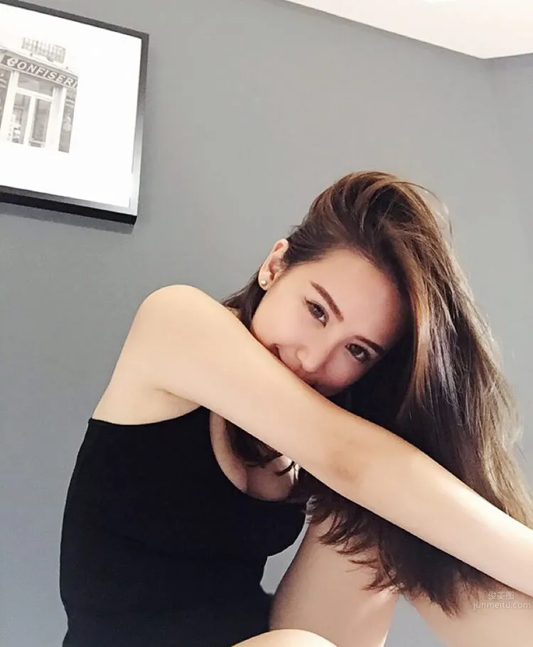 张心恬(Estee Chong)- 性感透视好身材