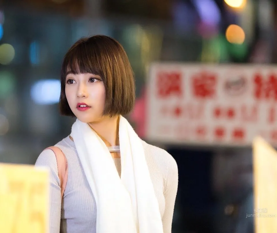 Doreen Iin- 性感汽车修理工写真