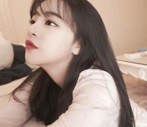孙敏敬(손민경)- 沙漏型娜美身材