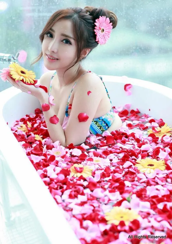 赵芸- 台湾美腿女神精选写真图集