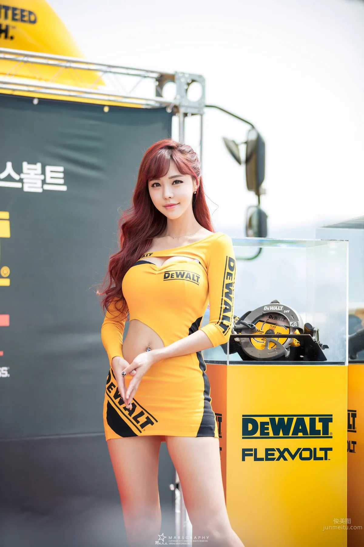 徐珍儿- 韩国车模高清车展写真