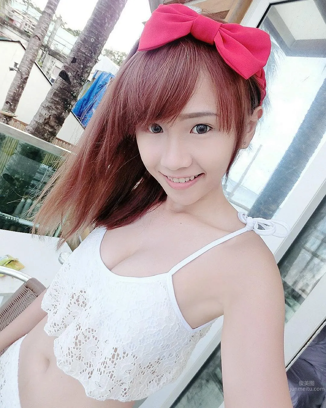 大马正妹Rynnie甜美笑容 性感泳装解放好身材