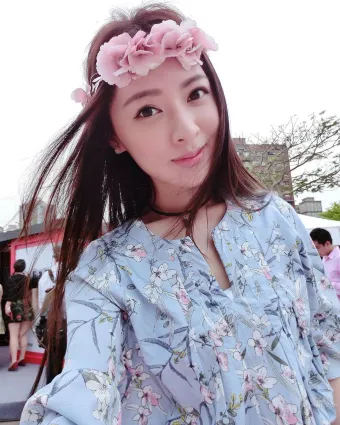 知性气质美女张子蕾 无辜大眼美照迷死人