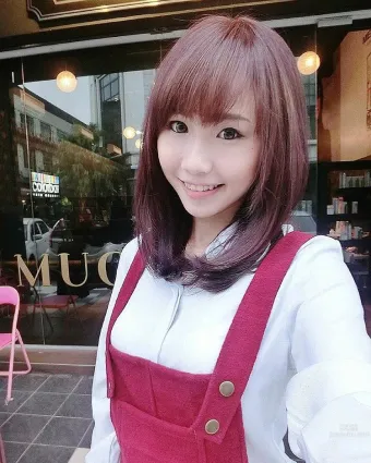 大马正妹Rynnie甜美笑容 性感泳装解放好身材