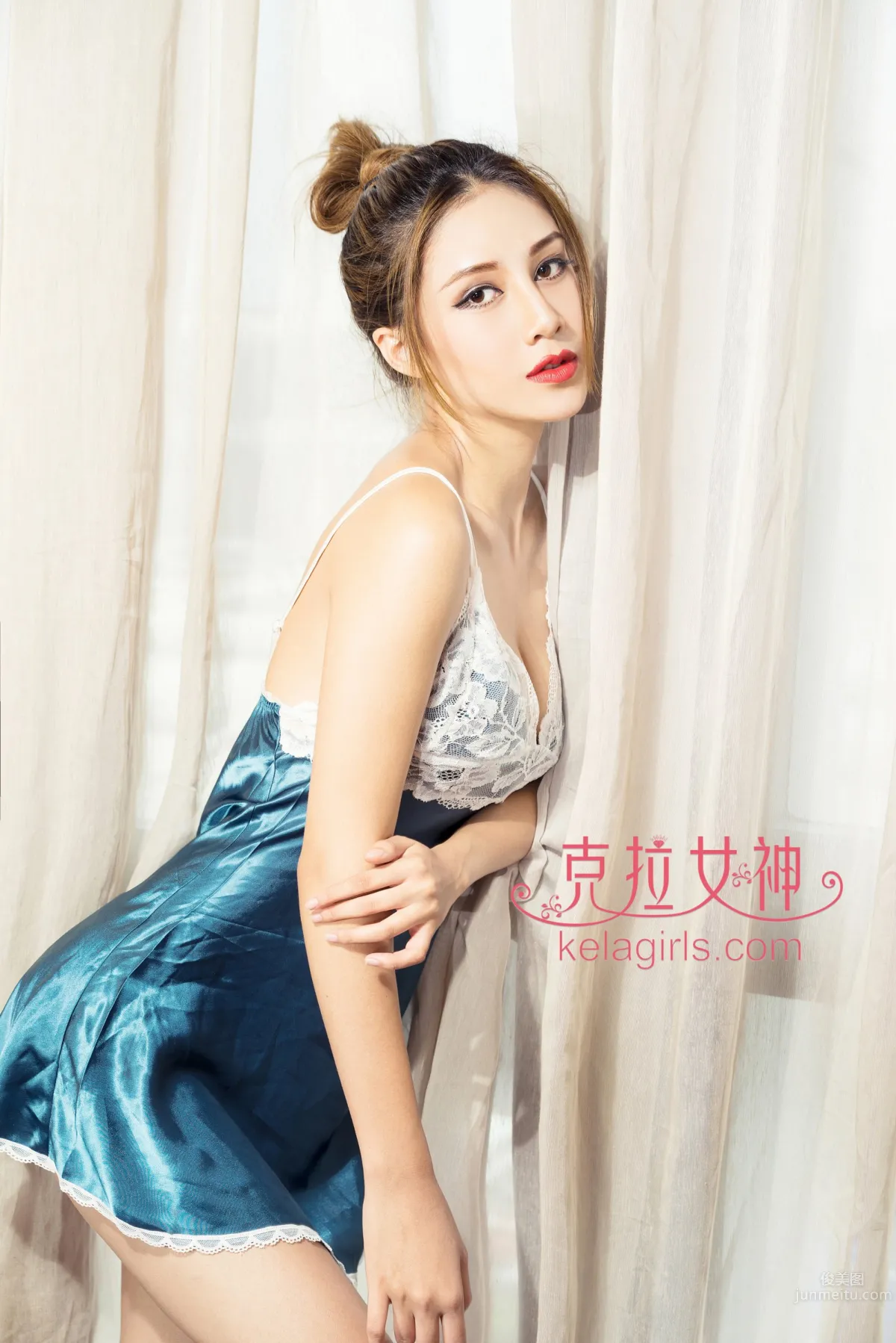 女神Abby金金 《蓝丝夜寝春遗梦》