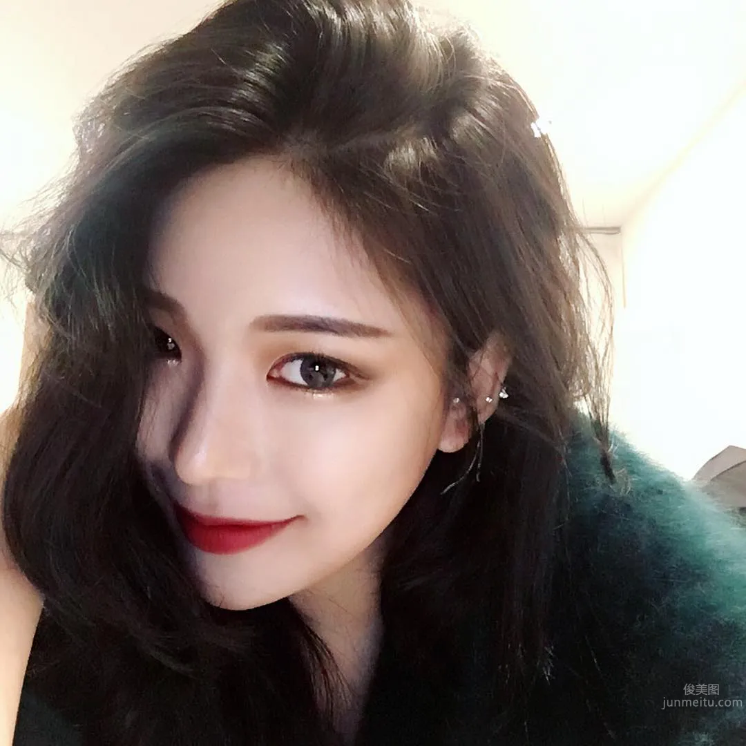 韩国自由麻豆李诗雅 清纯性感兼备的美人儿