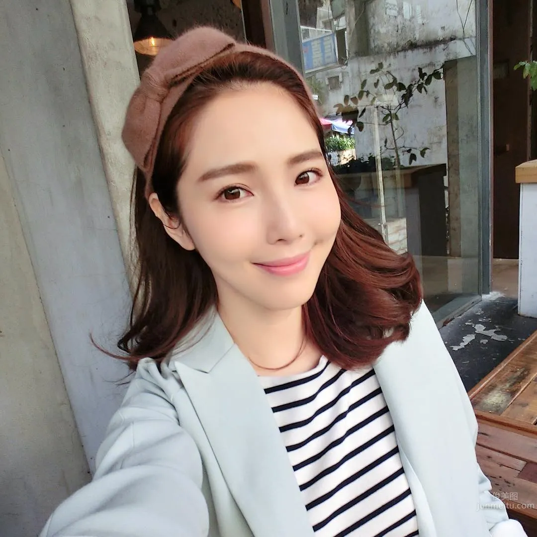 气象女主播朱琦郁 魅力非凡的气质校花