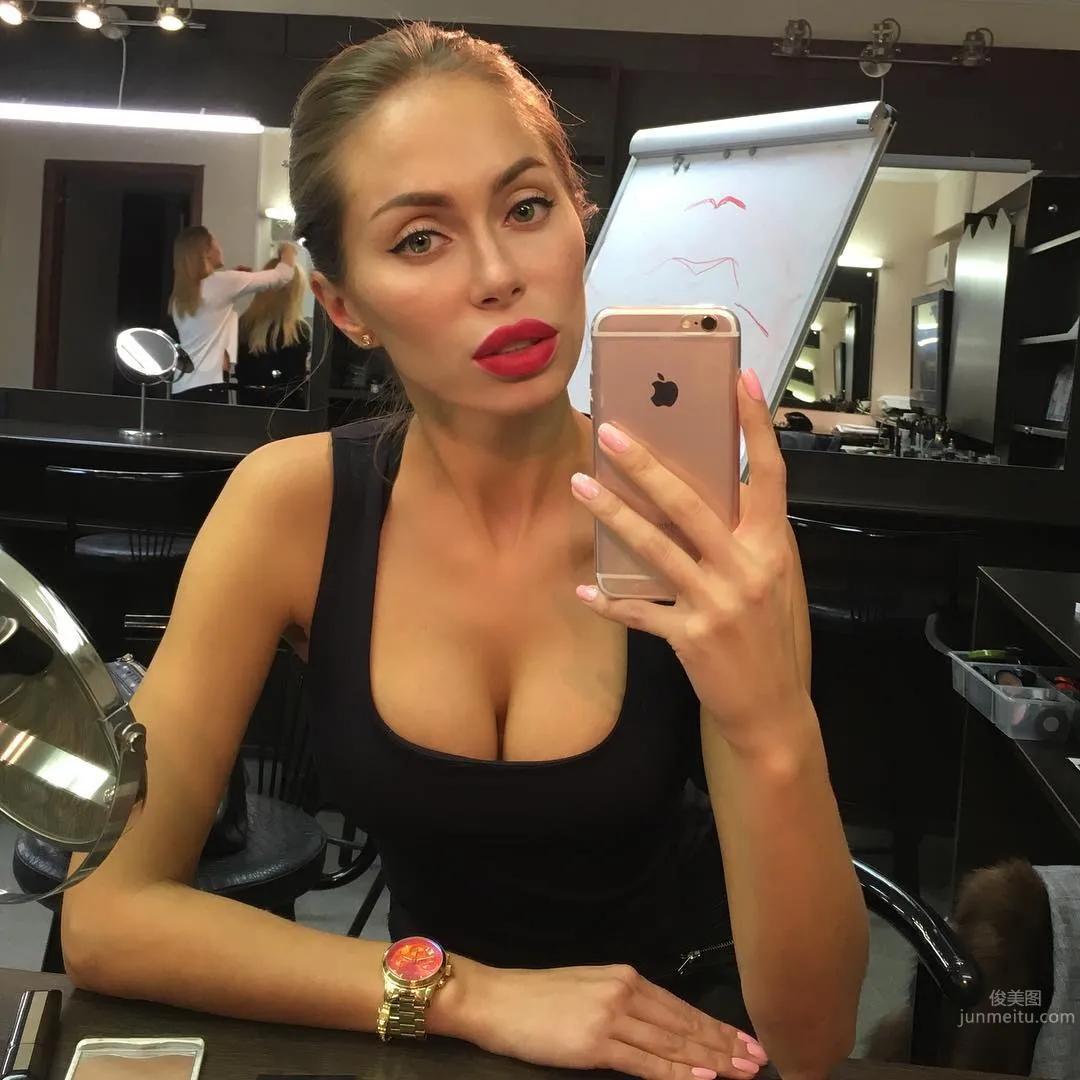 健身达人Galinka Mirgaeva 无与伦比的腰臀比例