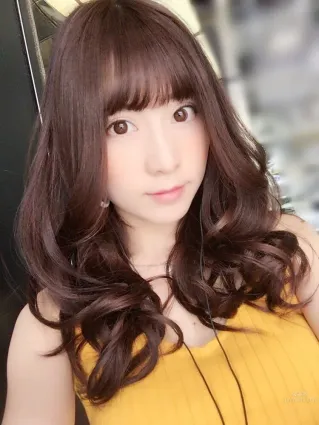 赛车皇后堀尾实咲 集美貌与灵气与于一身