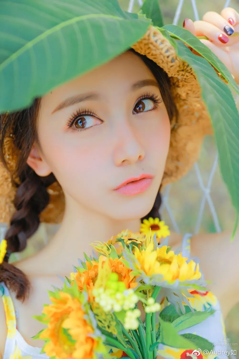 气质美女Audrey如 清爽街拍唯美家居