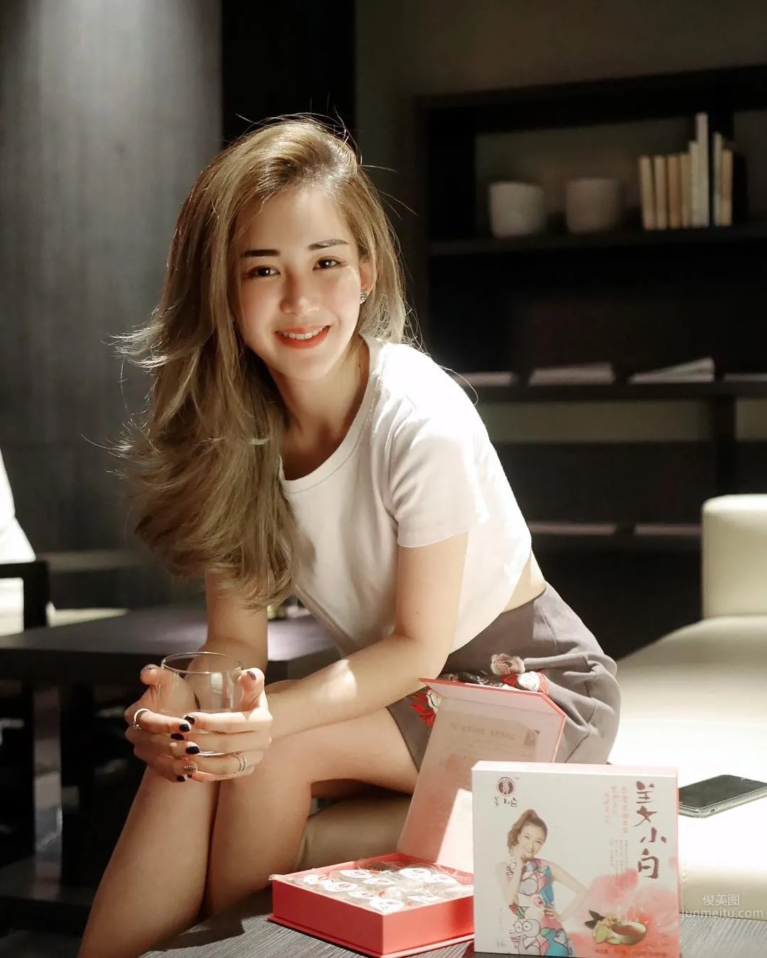 槟城女神Chloe Leong，极品高颜值私房照