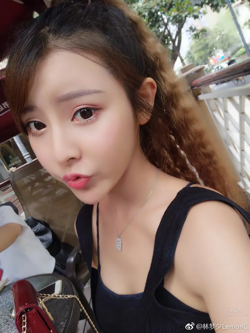 元气少女林梦夕 清纯面孔傲人身材