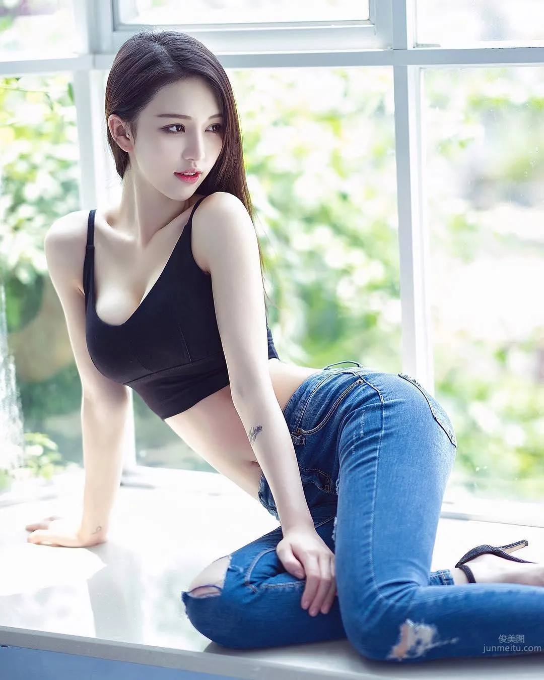 女神Sinsin lee私房照再放送