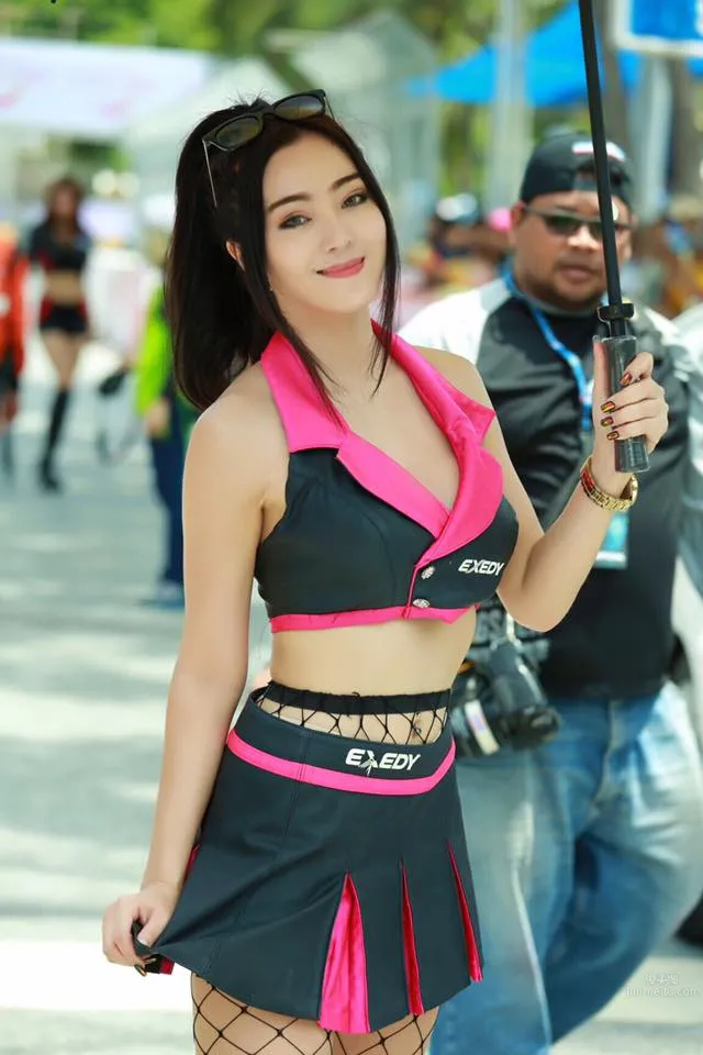 泰国御姐Khimkae Maxim 赛车女郎与家居诱惑系列