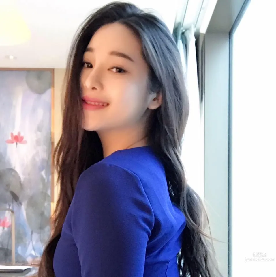 魅惑小妖精梓薰 性感蛮腰天生丽质