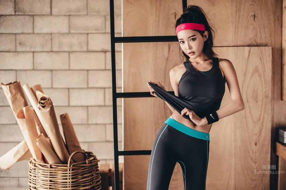Yoon Ae Ji- 香汗淋漓的运动型写真