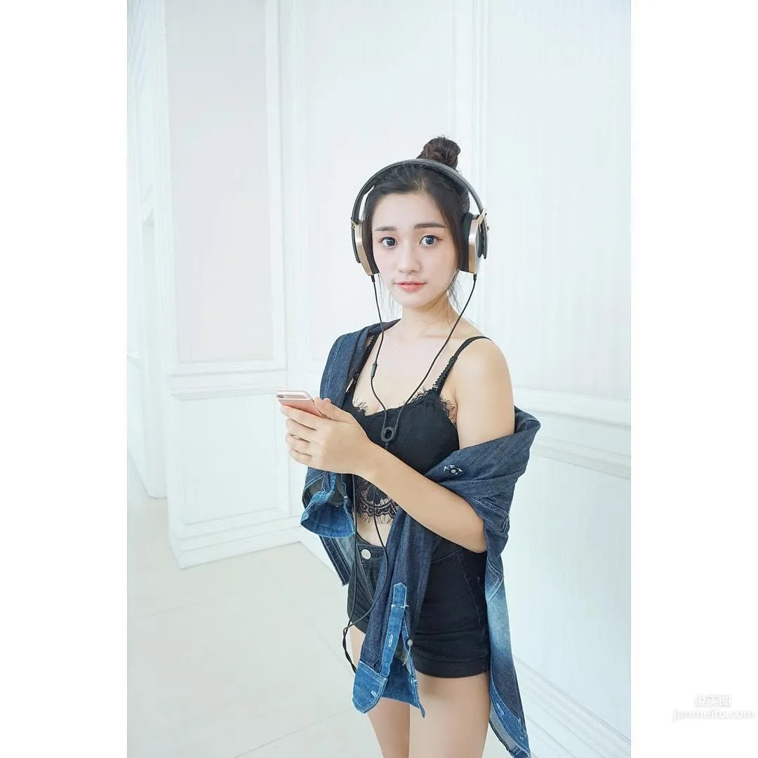 美美的妹子张秋雯 空灵的气质惹人怜