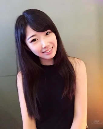 台湾女主播廖子萱 舞蹈系软妹身材好