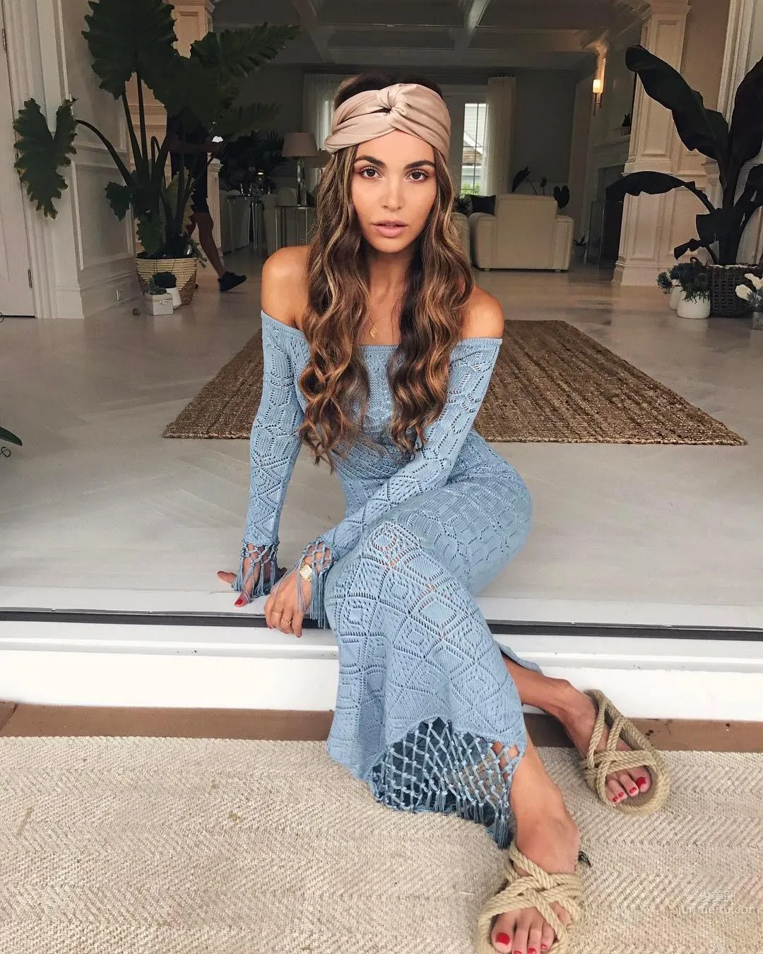 逛个街却惊见时尚辣模「Negin Mirsalehi」