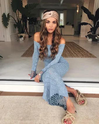逛个街却惊见时尚辣模「Negin Mirsalehi」
