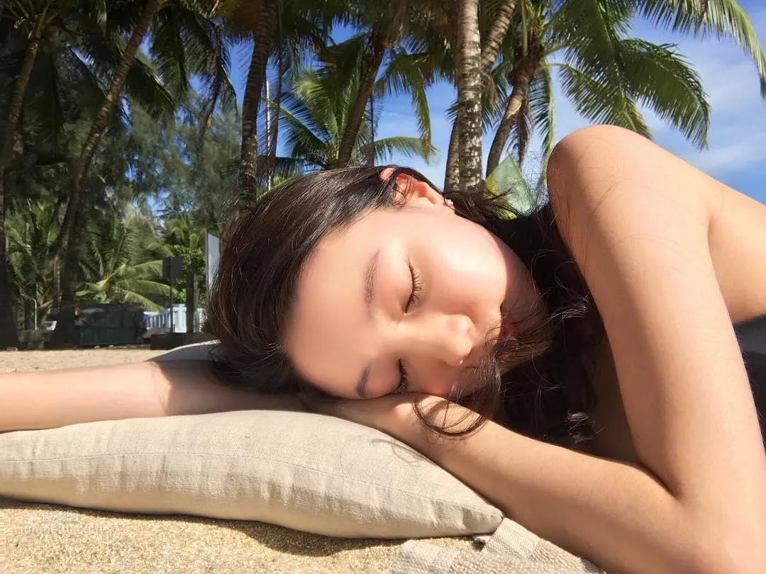 完美女神邵岱儿新泳照！精选夏天泳照集合图