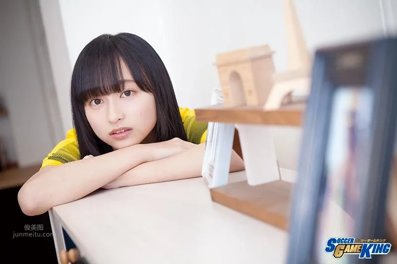 影山优佳- SOCCER GAME KING / April 2018