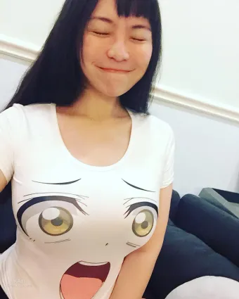 开水小姐- 大眼正妹歌手撑爆吊带