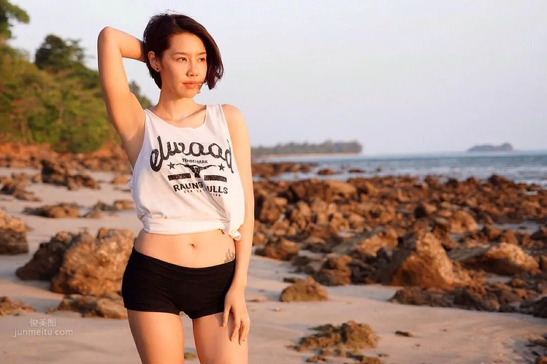 Mookies Zapp- 泰国性感辣妈最新私房照