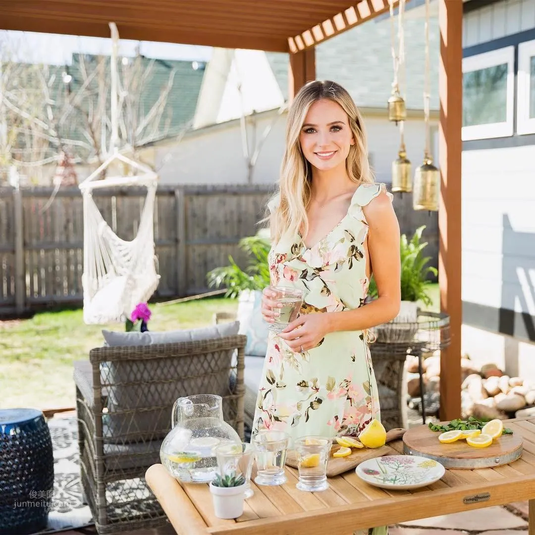Lauren Bushnell-「气质甜心」如移动式人间美景