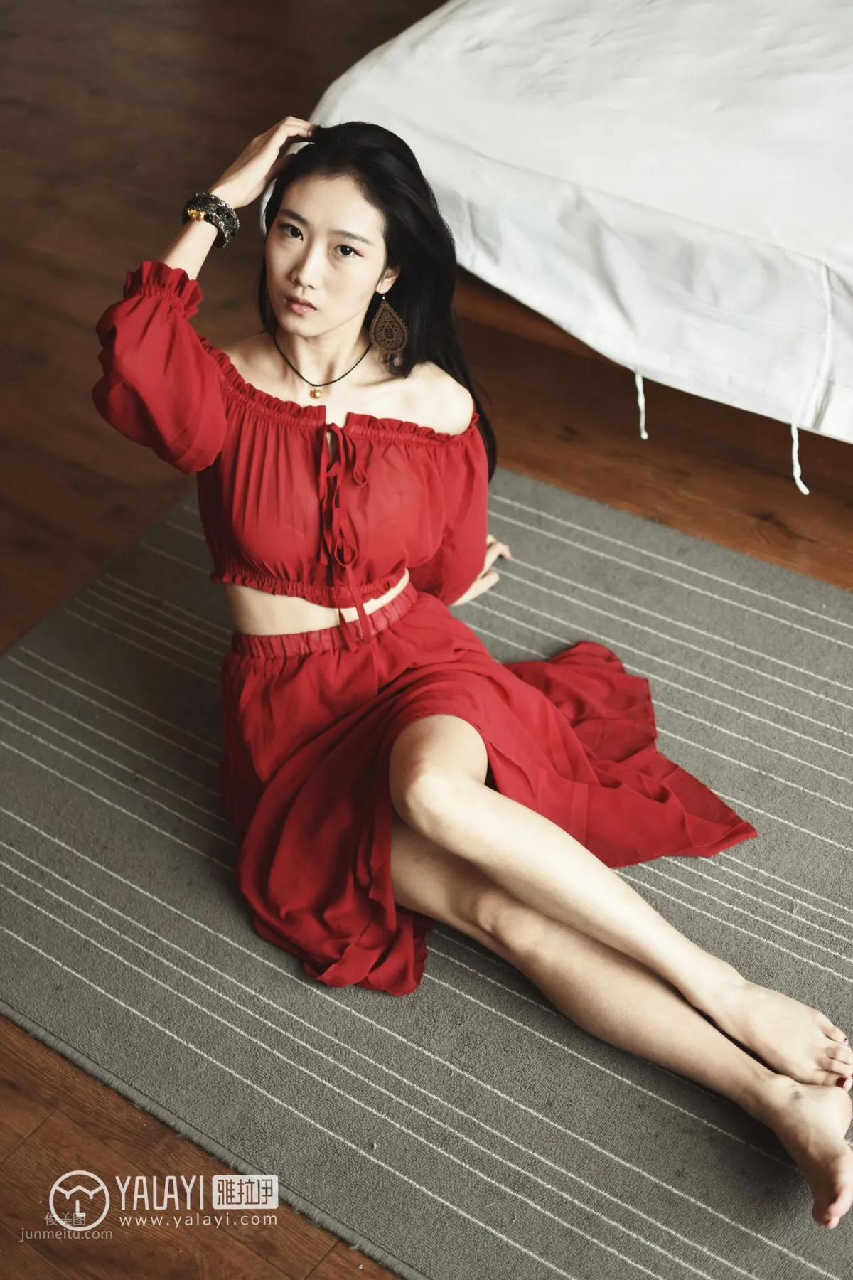 林小珂- [YALAYI雅拉伊] Y007《深红舞裙》