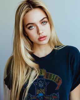 Delilah Belle Hamlin