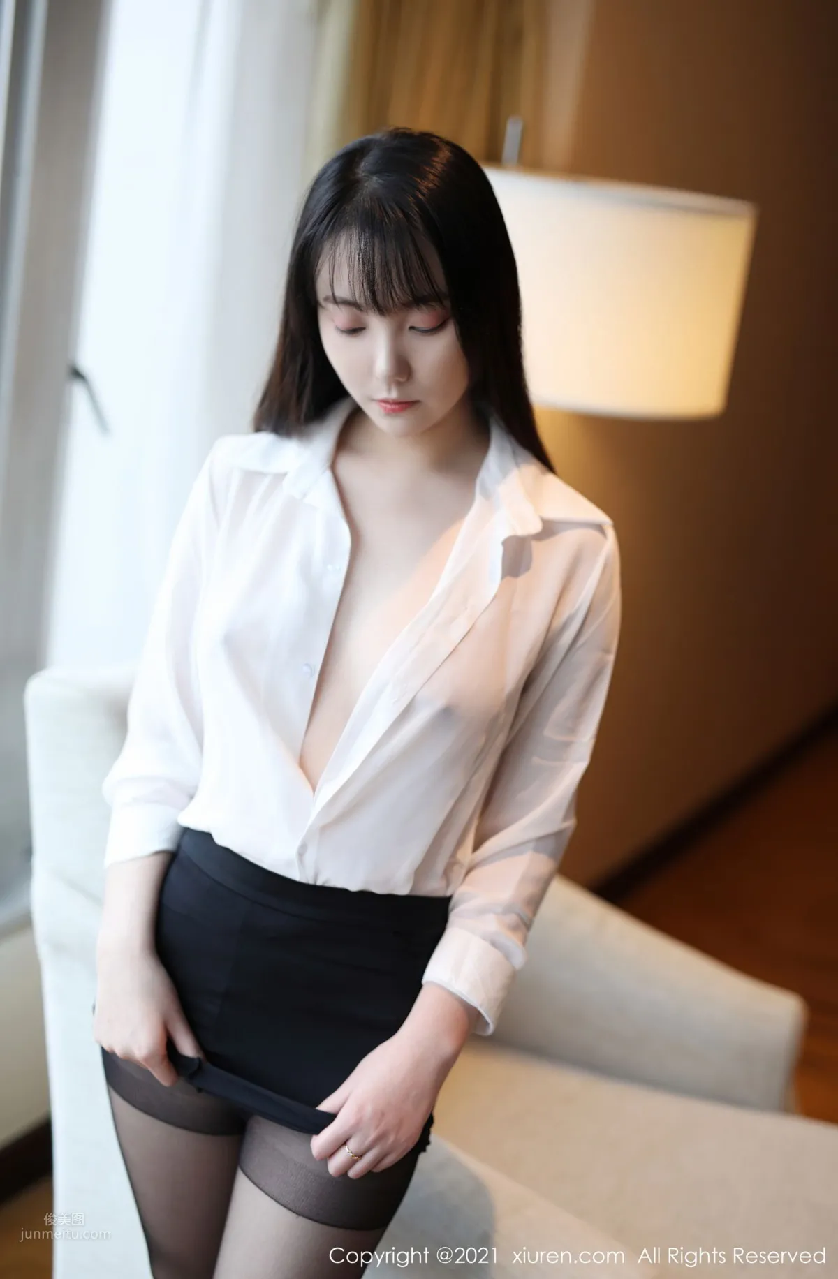 [XiuRen] 2021.02.03 No.3076 艾静香