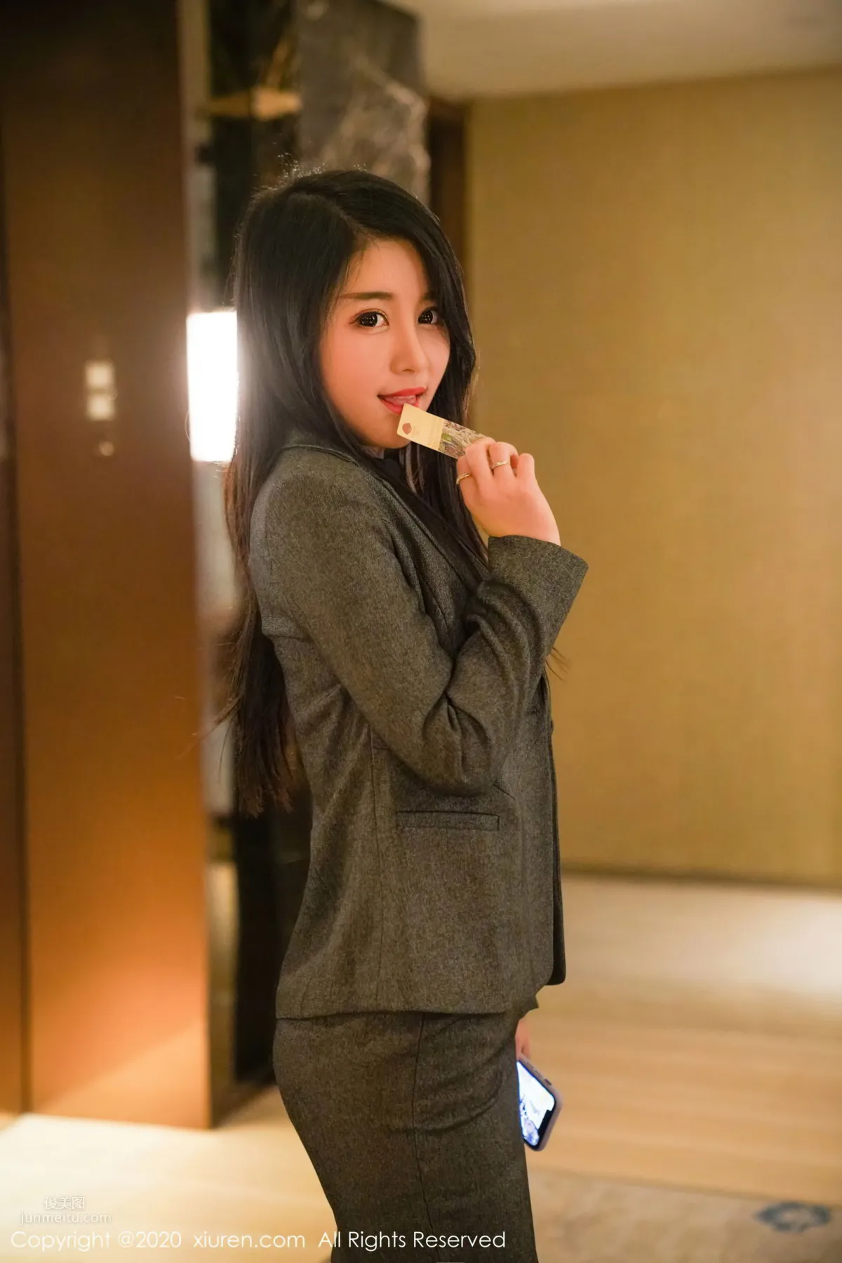 [XiuRen] 2020.10.09 No.2628 美七Mia