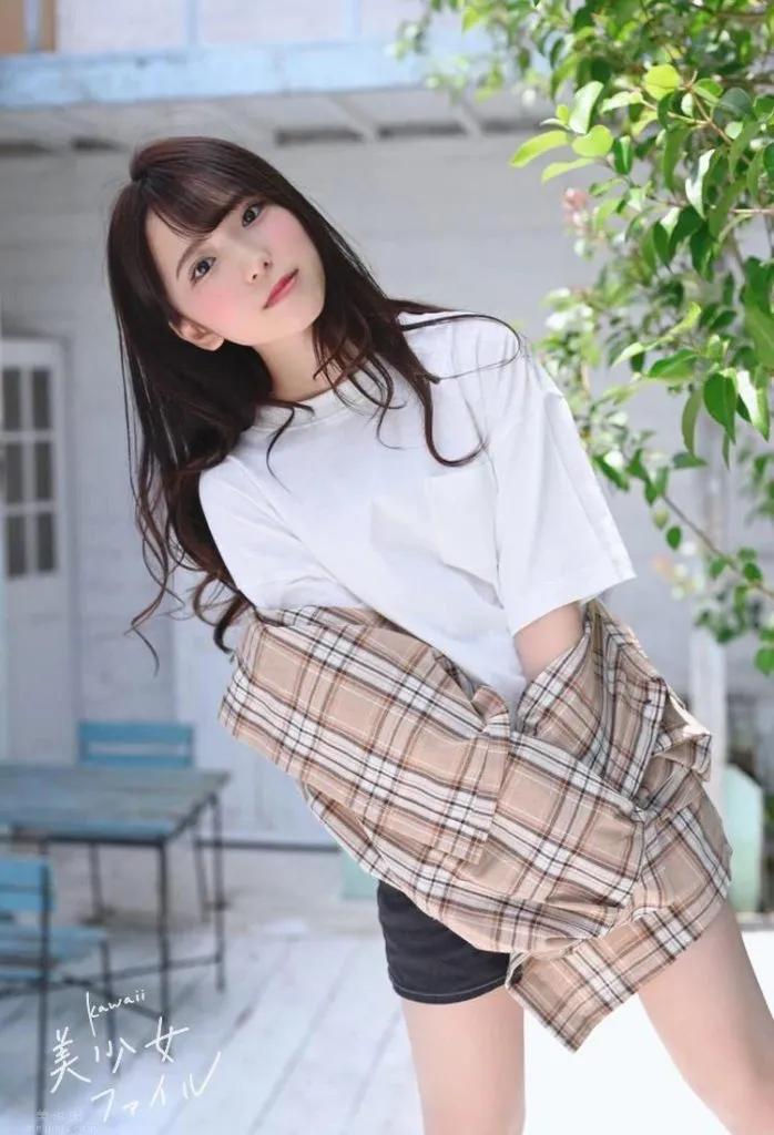 SIRO-3888:19岁出道的小姐姐,有过10段感情经历