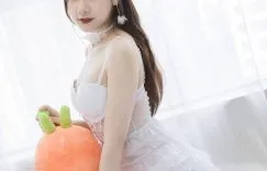 [雅拉伊] 兔子装扮的夜夜小姐姐