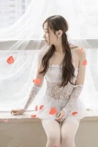 [雅拉伊] 兔子装扮的夜夜小姐姐