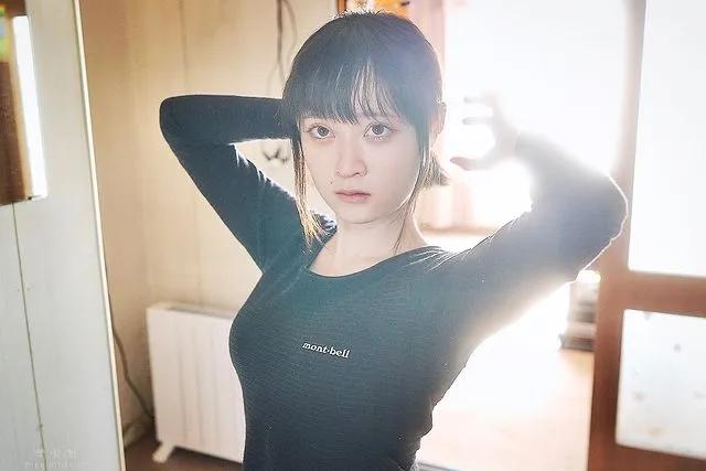 「破产女子」的乡村日子!有人要和正妹辛苦生活吗?