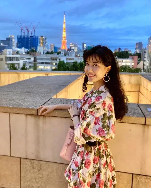 穿越时空而来的《昭和女子》不畏异样眼光坚持复古装扮!