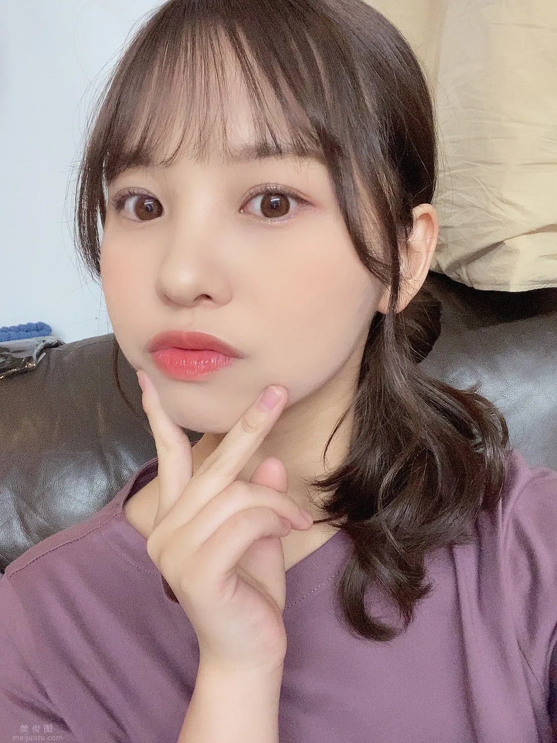 偶像NMB48成员《本郷柚巴》蜕变网友直呼：「到底吃什么长大！」