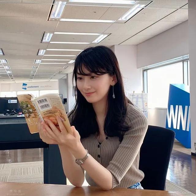 女主播《桧山沙耶》播报快讯专业变脸,网友起底「反差萌」事件!