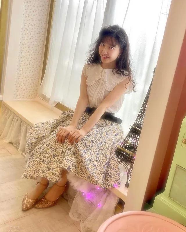 穿越时空而来的《昭和女子》不畏异样眼光坚持复古装扮!