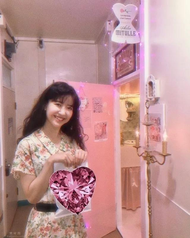 穿越时空而来的《昭和女子》不畏异样眼光坚持复古装扮!