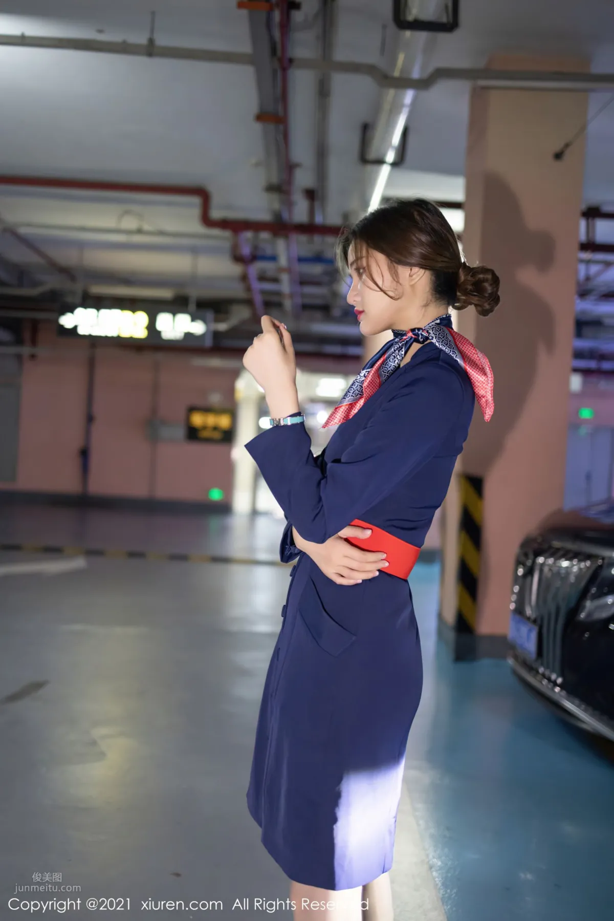 职业空姐文芮jeninfer 曼妙婀娜的苗条身段